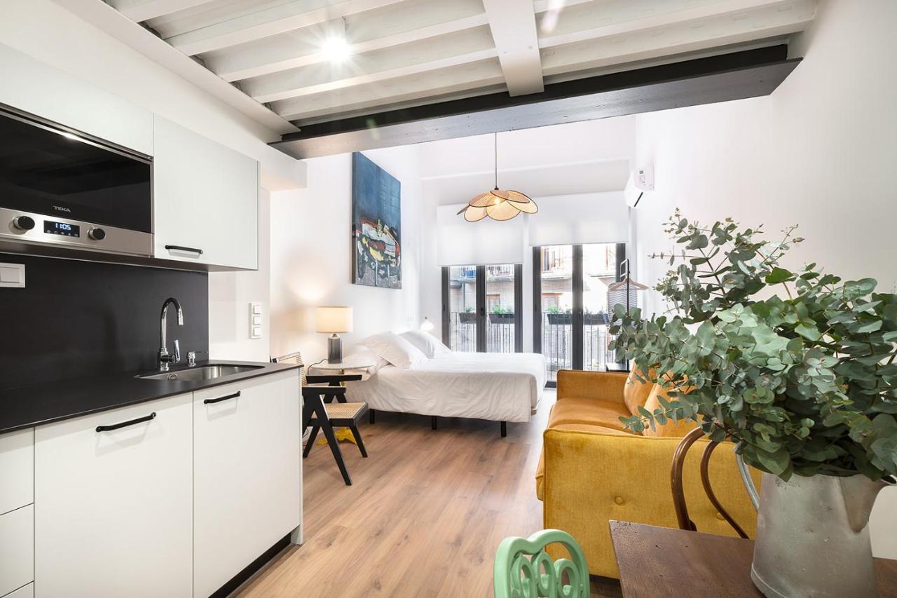 Okako Apartments 투델라 외부 사진