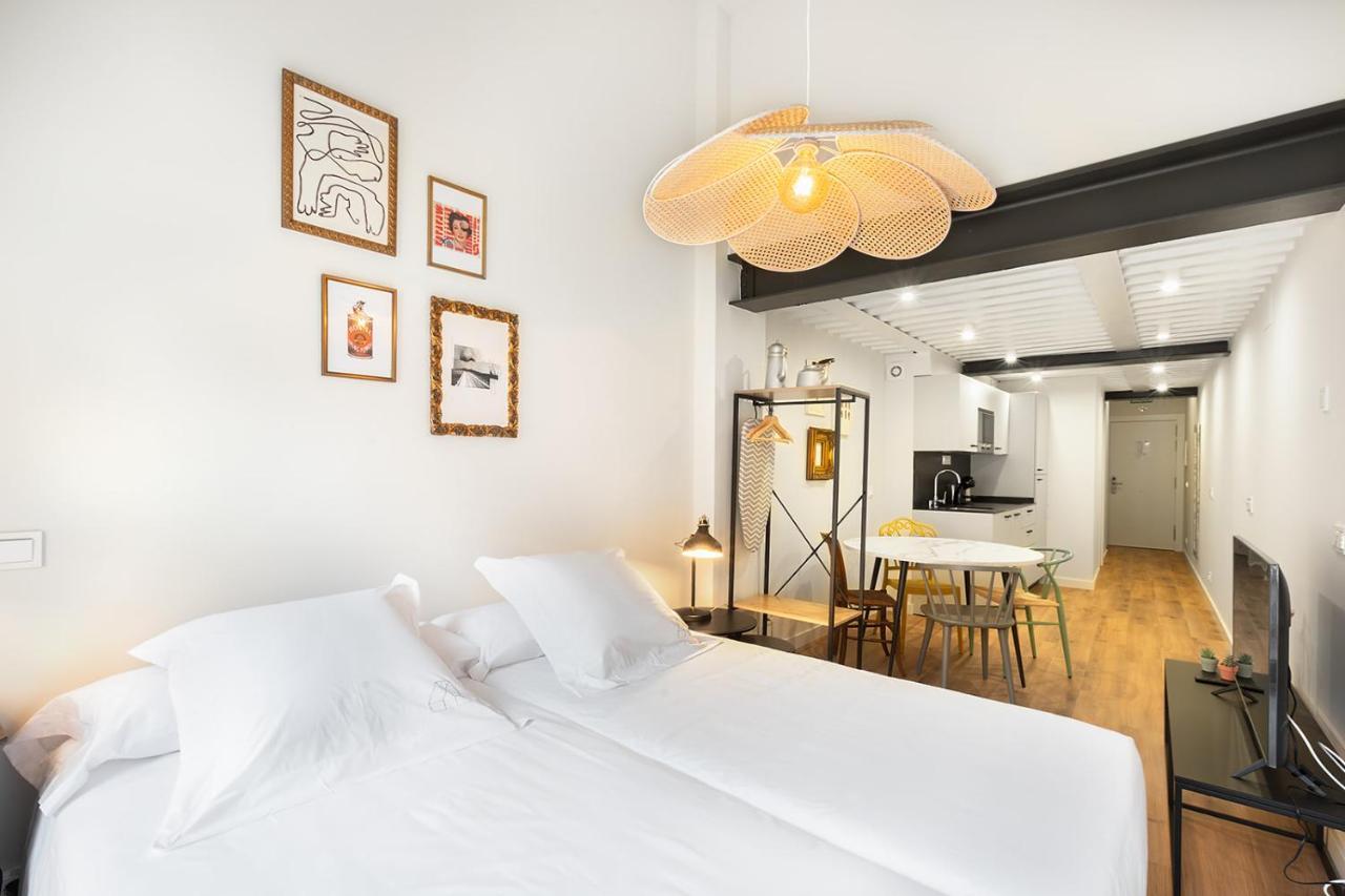 Okako Apartments 투델라 외부 사진
