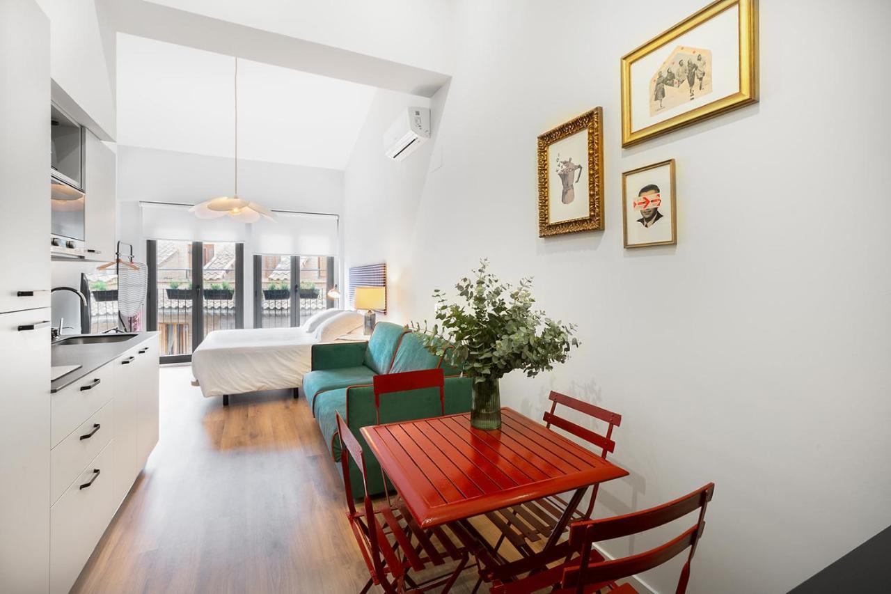 Okako Apartments 투델라 외부 사진