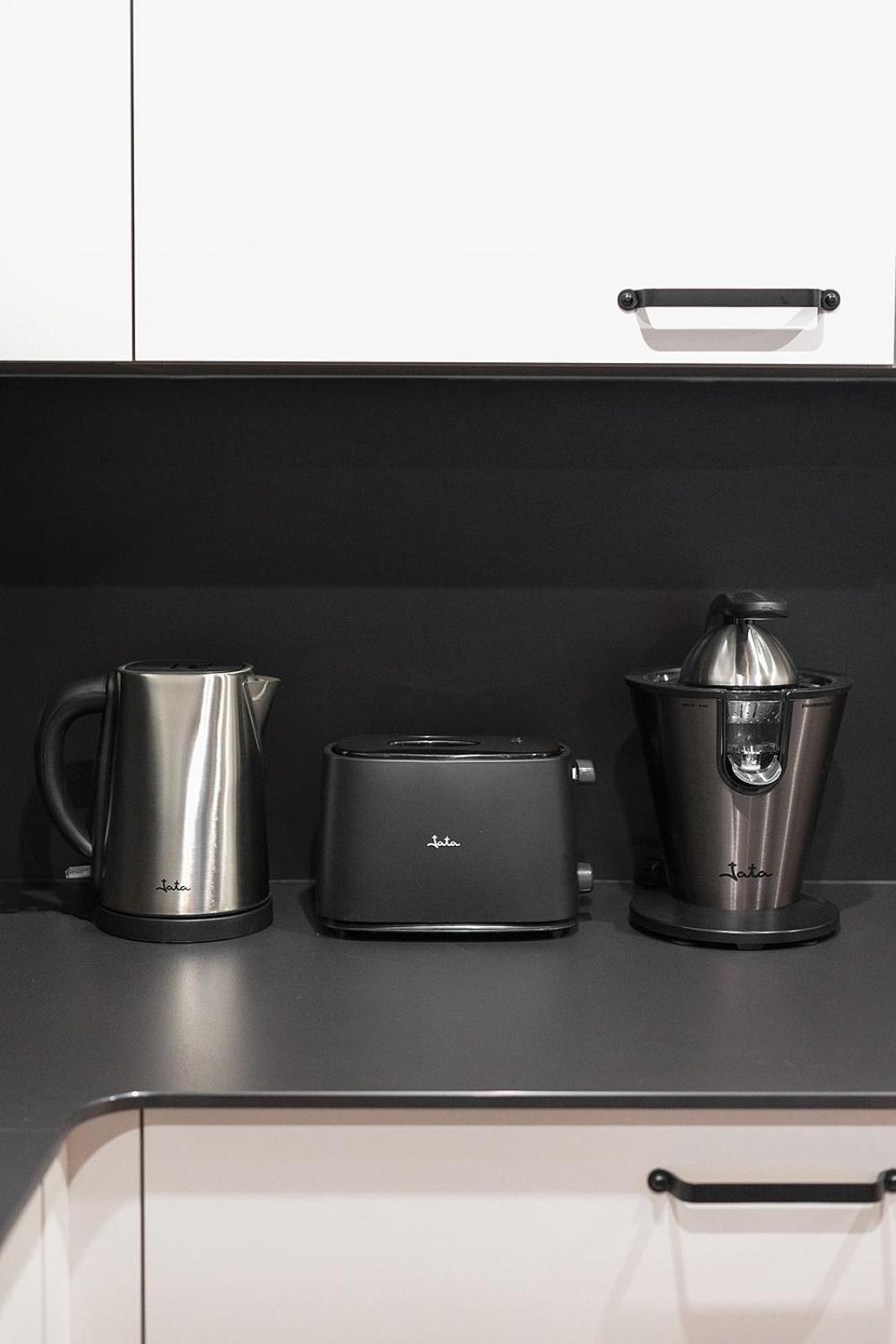 Okako Apartments 투델라 외부 사진